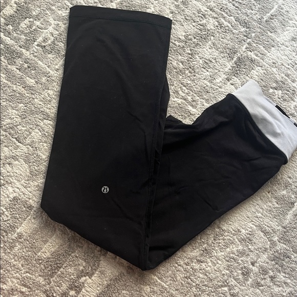 Lululemon pants - Picture 8 of 8